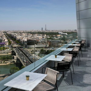 Hotel Meliá Paris La Défense cazare Puteaux