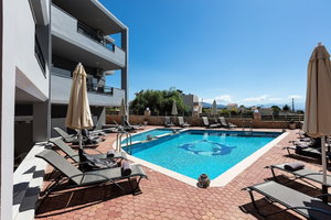Hotel Helena's Aparthotel cazare Skaleta