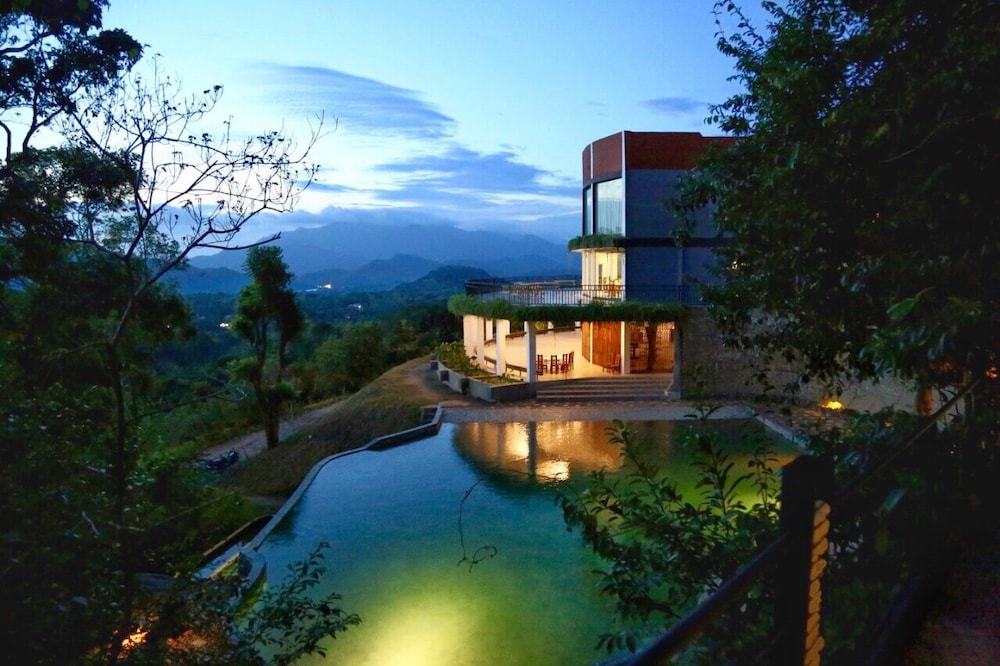 Hotel Arangala Forest Lodge
