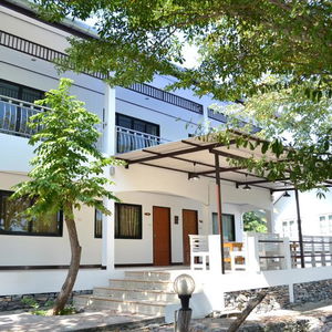 Hotel Benjaporn Bungalow cazare Ko Si Chang