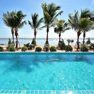 Hotel Golden Dragon Beach Resort cazare Bang Lamung