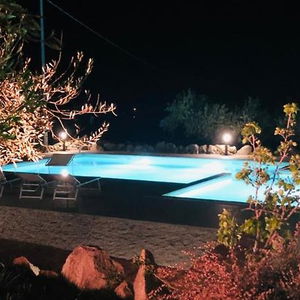 Hotel Agriturismo La Rocca Manna cazare San Teodoro