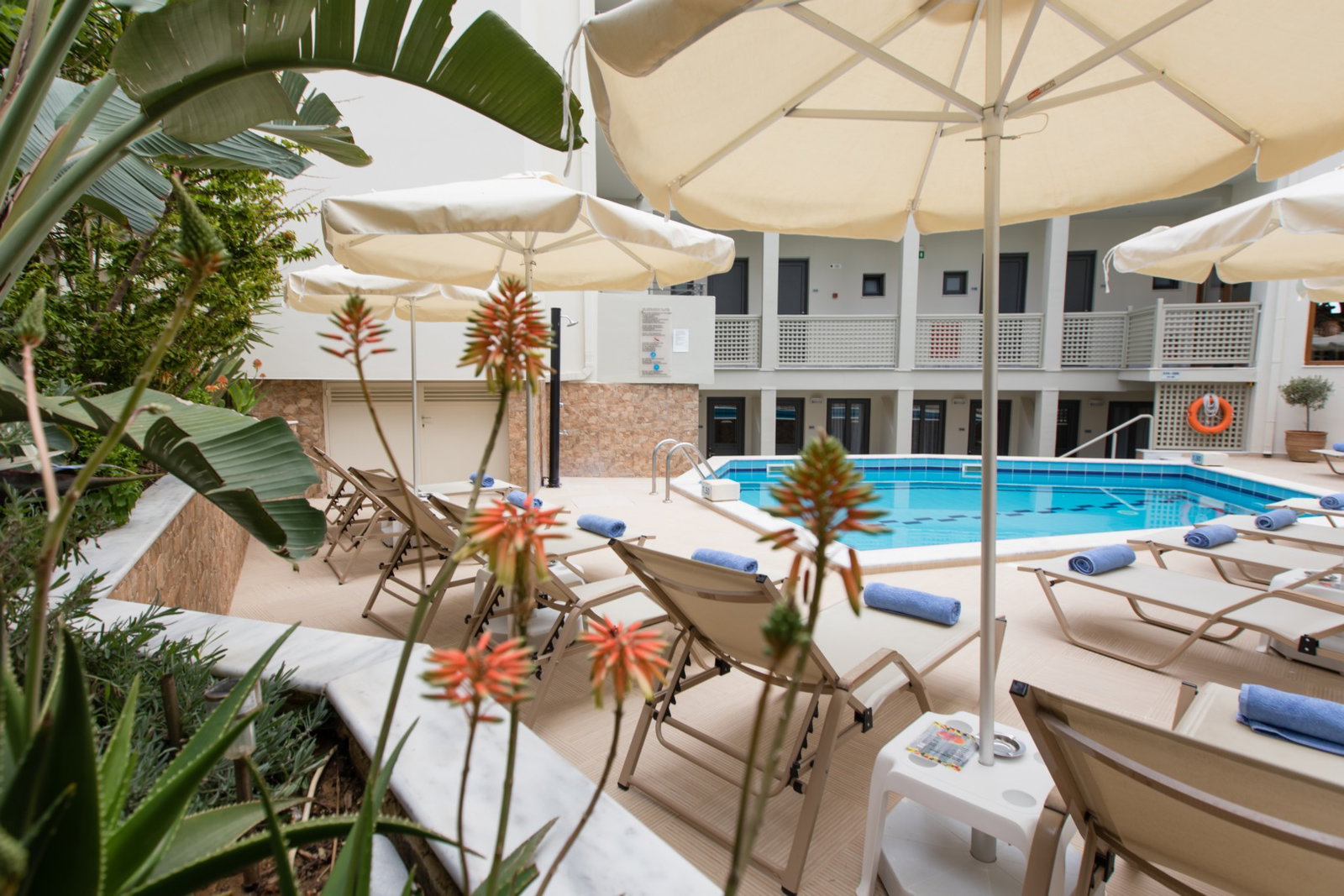 dal travel Anita Beach Hotel
