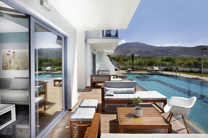Sunday Beach Resort