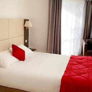 Hotel D'orsay cazare Les Ulis
