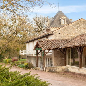 Hotel Chateau Perigny cazare Vouille