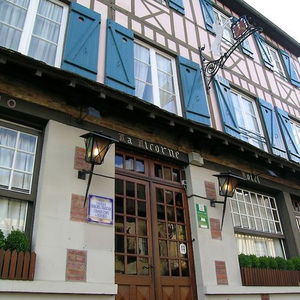 Hotel La Licorne Hotel & Spa cazare Lyons-la-Foret