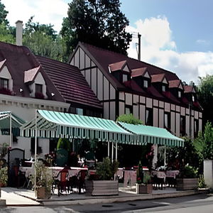 Hotel Hôtel Le Bourguignon cazare Beze