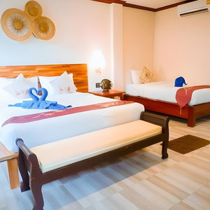 Hotel Wind Beach Resort cazare Koh Tao