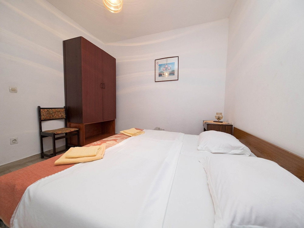 Hotel Apartments Biserka