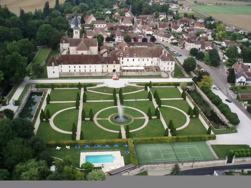 Hotel Château De Gilly