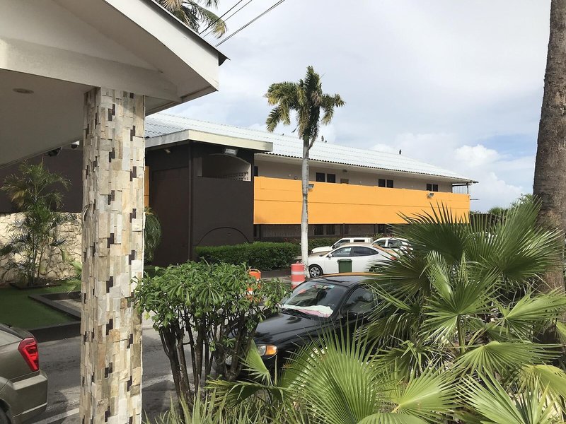 Hotel Curacao Airport Hotel