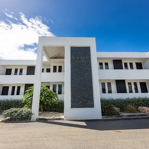 Hotel The Reef - Blue Bay Golf & Beach Resort cazare Willemstad