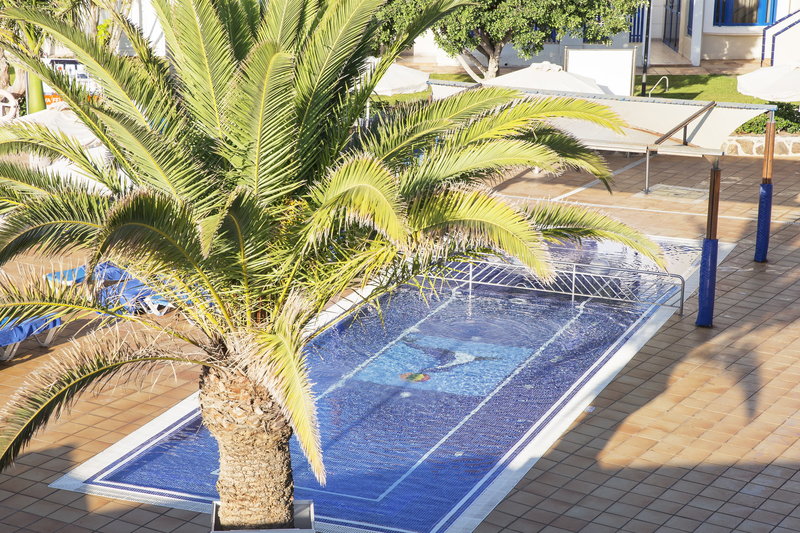 Grupotel Playa Feliz