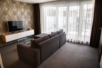 Auris Hotel
