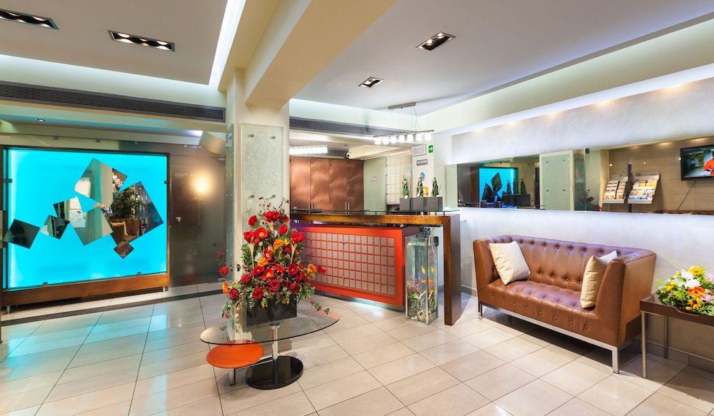 Tropical Hotel