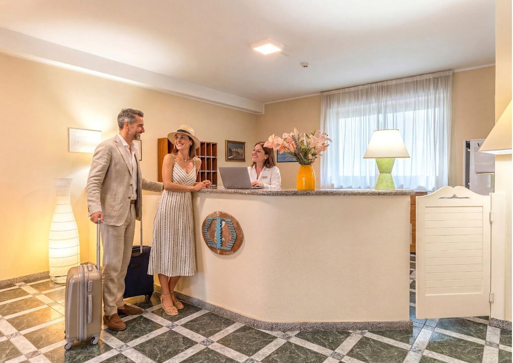 Hotel Rina Sea Apartments