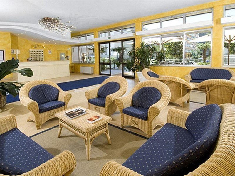 Hotel Caravelle