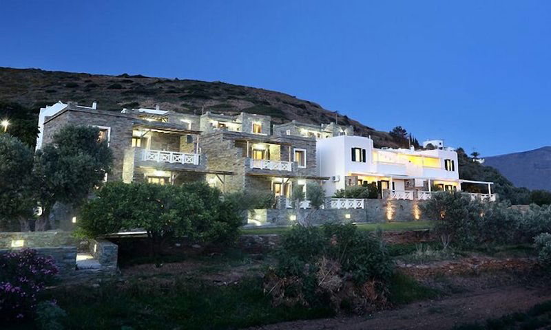 Hotel Aithra Apartments & Suites