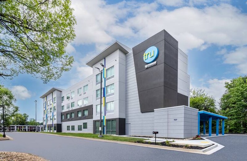 Hotel Tru By Hilton Commerce