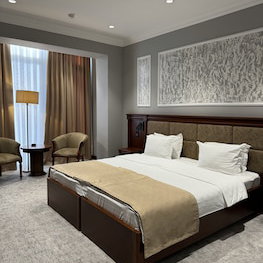Hotel Mir Luxe Plaza cazare Tashkent