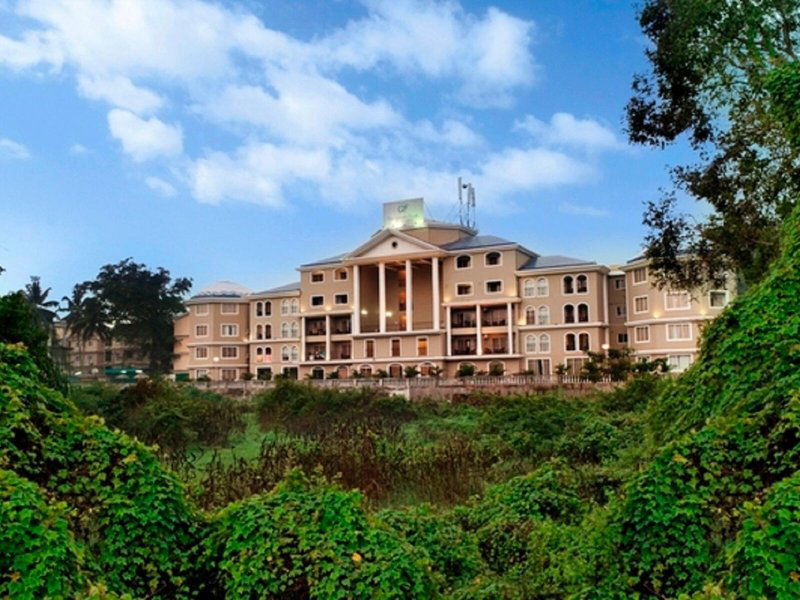 Hotel The Golden Suites & Spa, Calangute