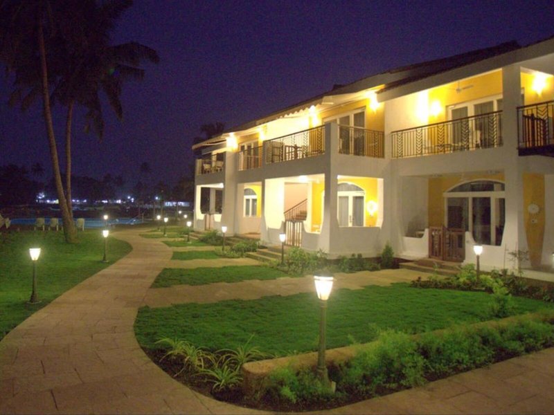 Hotel Acron Waterfront Resort