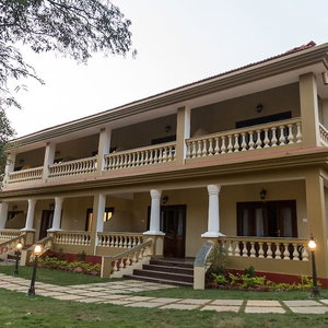 Hotel Cochichos Resort cazare Vagator