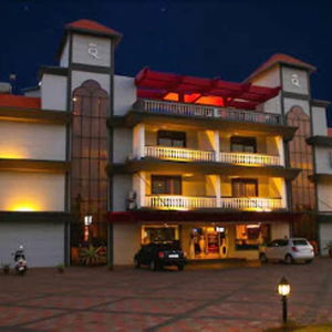 Hotel The Queeny cazare Vasco da Gama