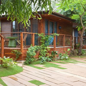 Hotel The Baga Beach Resort cazare Calangute