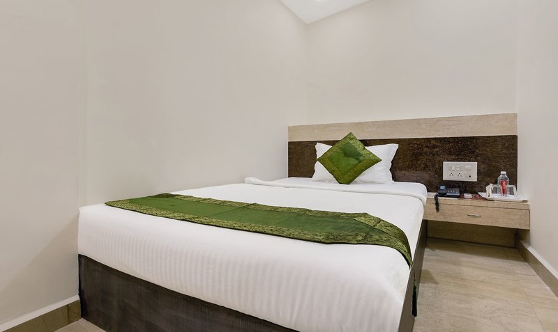 Hotel Fabhotel Ashir Inn Marol