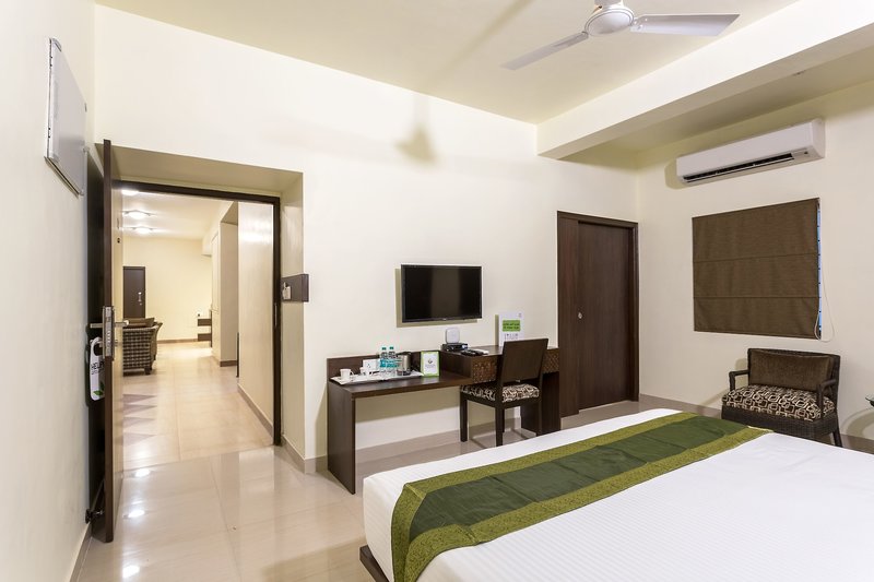 Hotel Xec Suites By Treebo