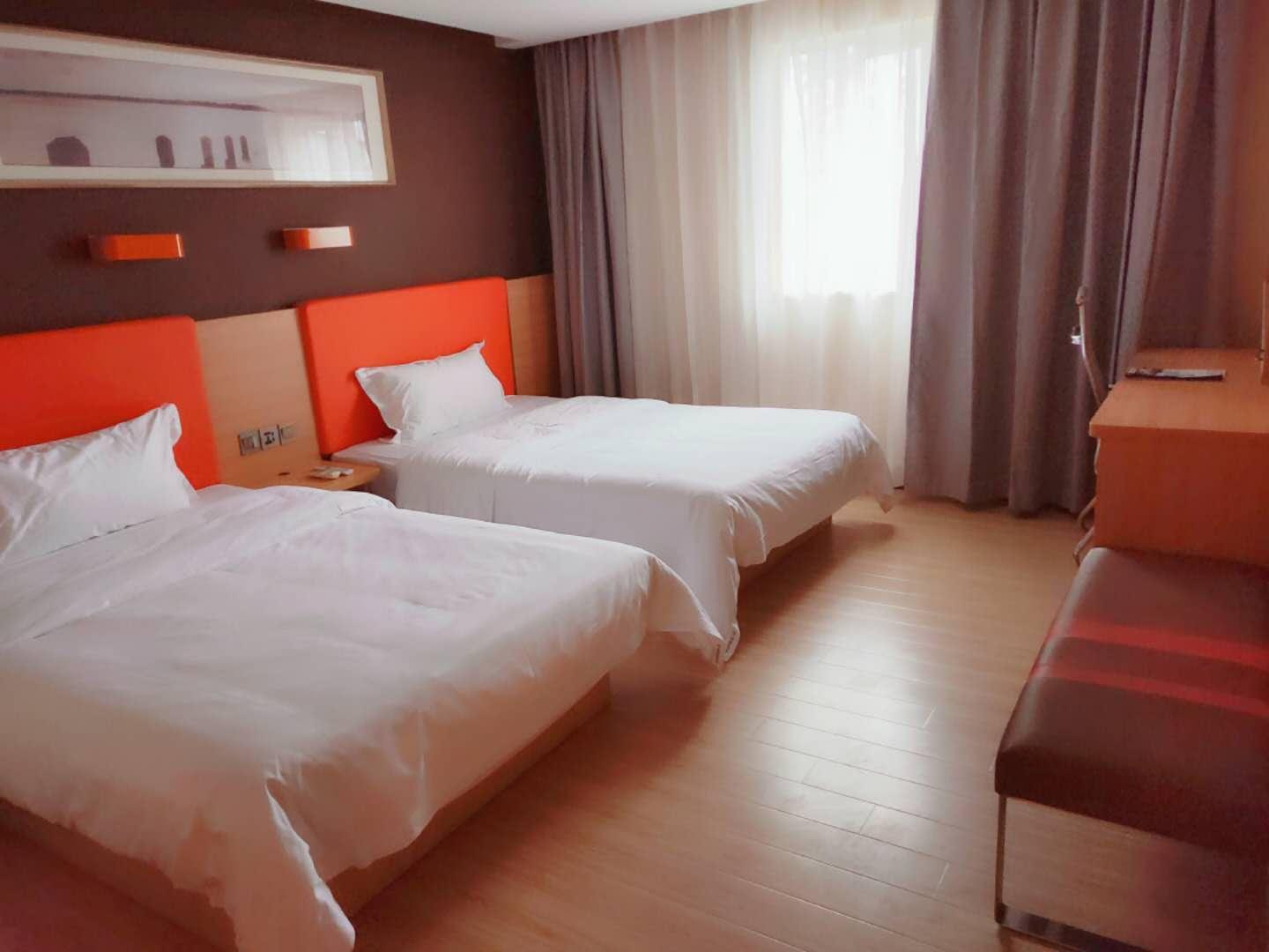 Hotel 7 Days Inn Guangzhou Chenjiaci Metro Station