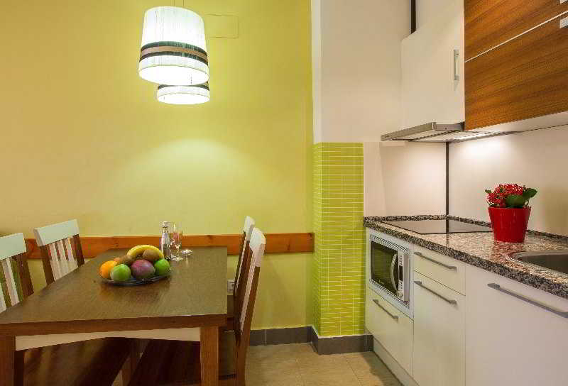Leo Punta Umbria - Adults Only