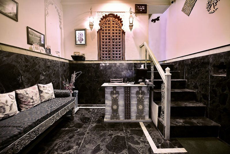 Hotel The Lake View Hotel, On Lake Pichola