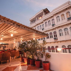 Hotel Hotel Devraj Niwas cazare Udaipur