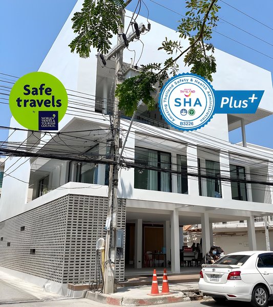 Hotel Nirundorn Resort