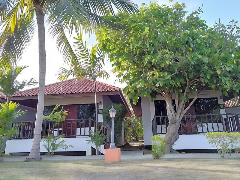 Hotel Sailom Resort Bangsaphan