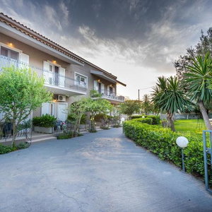 Hotel Evita Studios cazare Svoronata