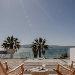 Hotel Ostrako Beachside Suites cazare Agia Anna