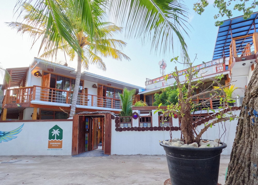 Hotel Dhamana Beach