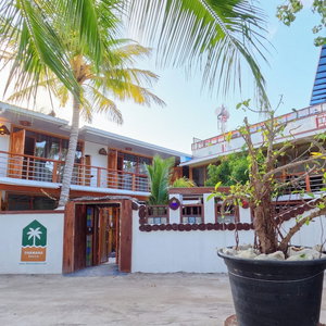 Hotel Dhamana Beach cazare Mahibadhoo