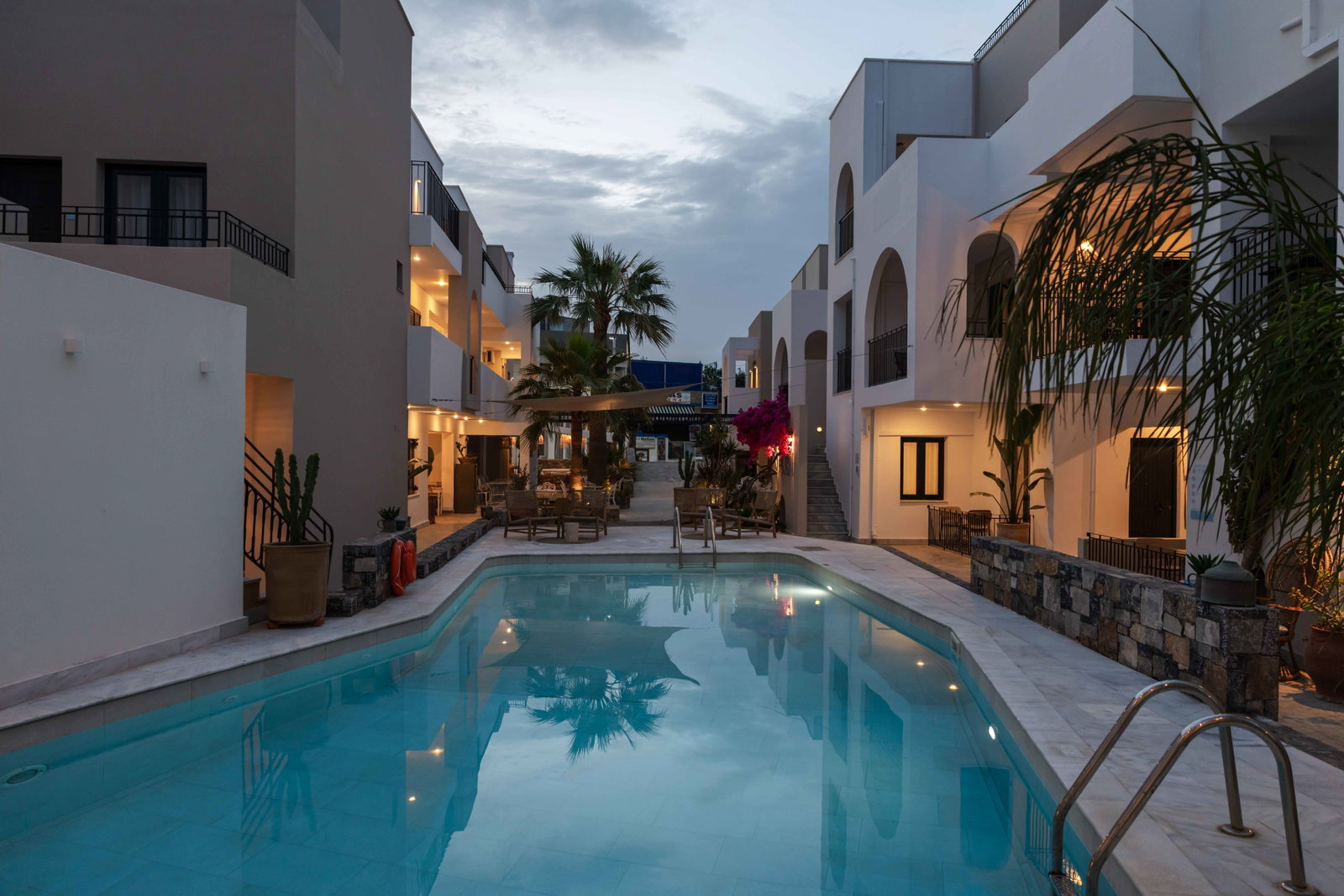 dal travel Nami Hotel