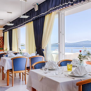 Hotel Viktorija cazare Donji Seget