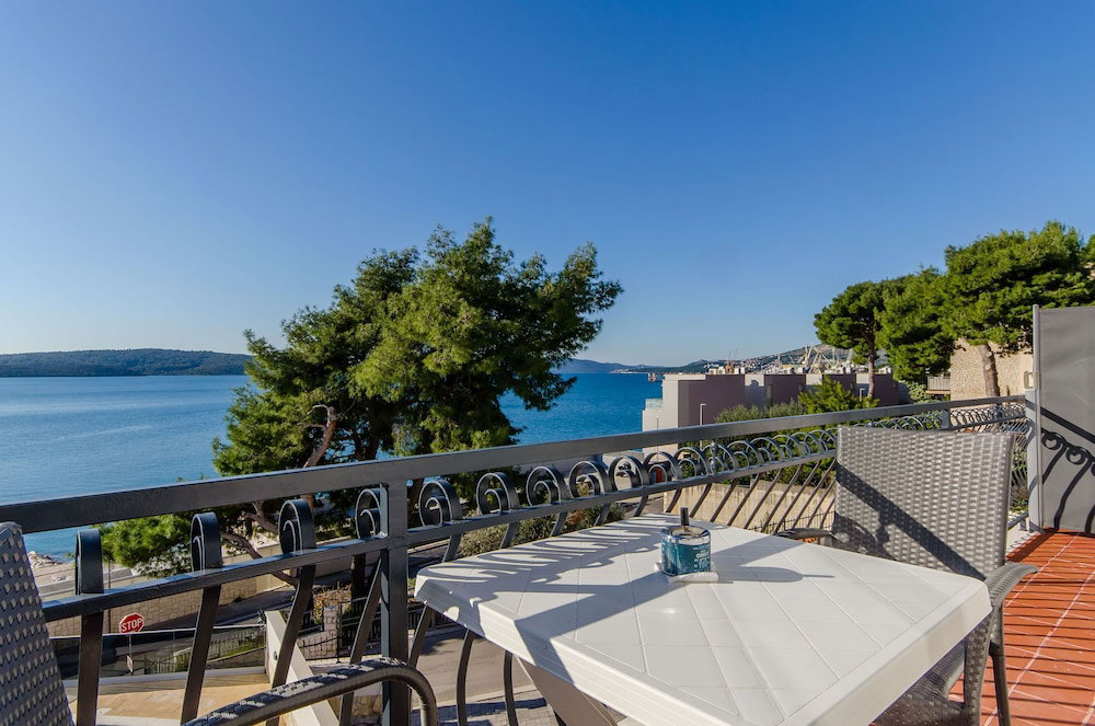 Hotel Apartments Edita