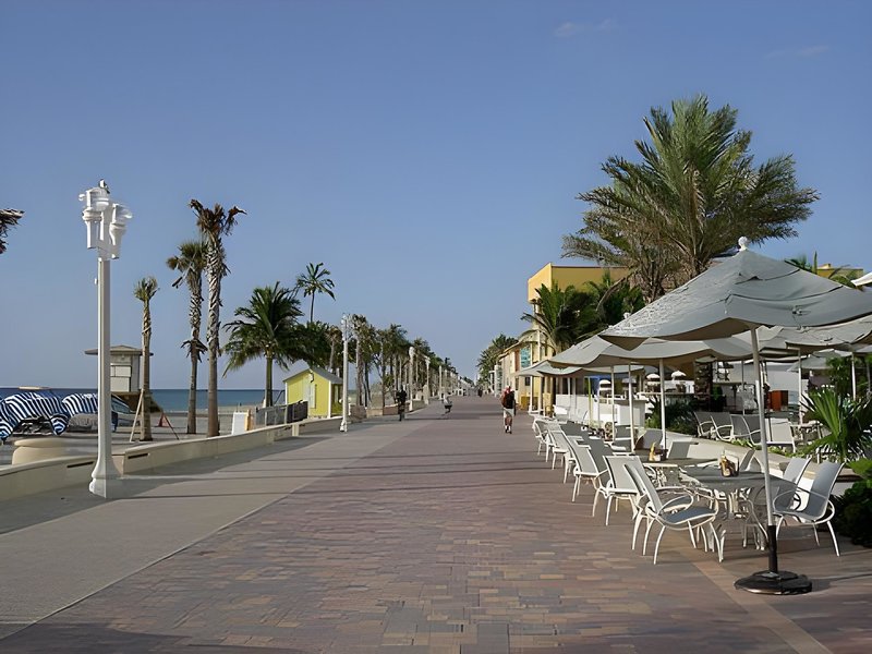 Hotel Hollywood Sands Resort