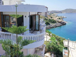 Hotel Apartments Romario cazare Sarande