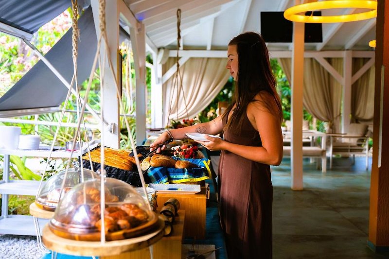 Hotel Tropicana Suites