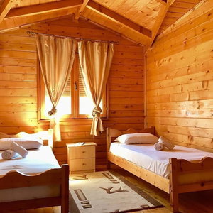 Hotel Ramis Hotel & Outdoor Sports Center cazare Permet