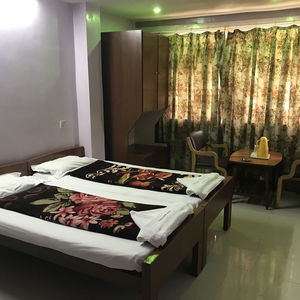 Hotel Campal Beach Resort cazare Panaji